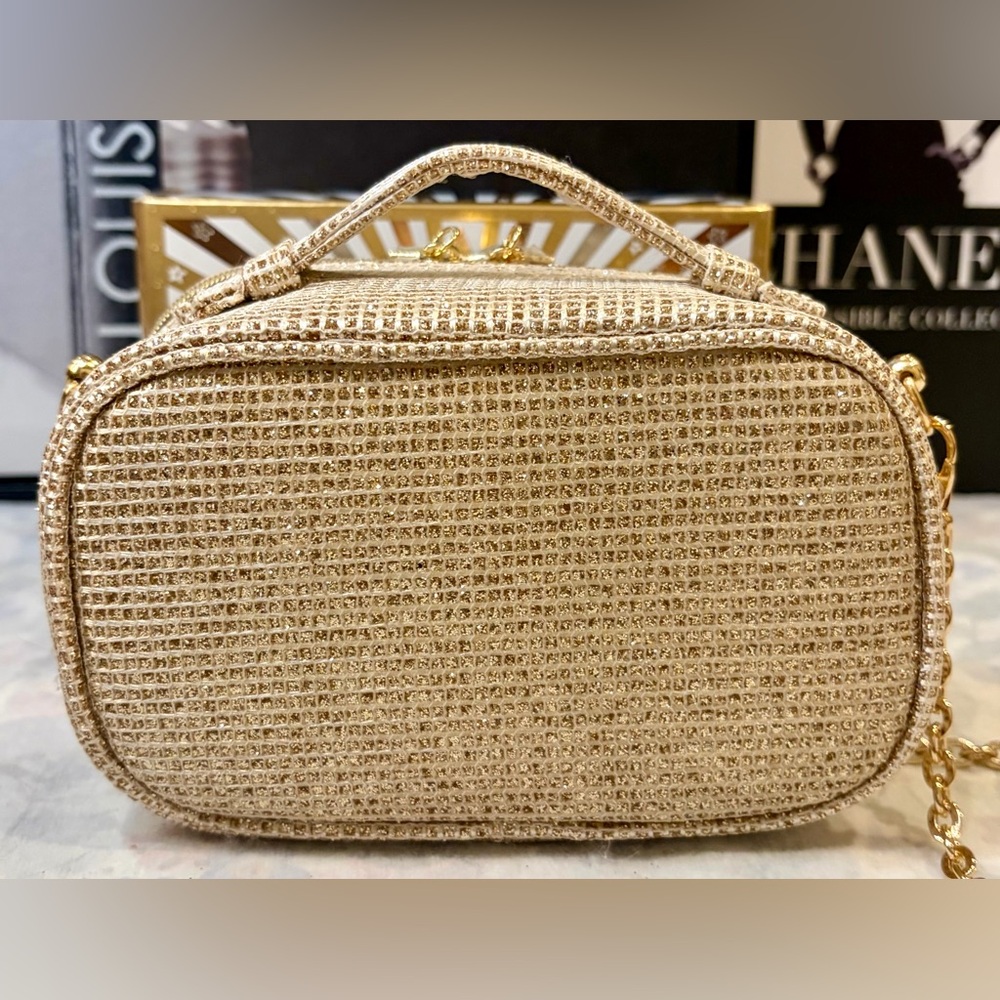 ⭐️Authentic MISS DIOR Reusable Lipstick Holder & Gold Vanity Bag/Crossbody⭐️ - Picture 10 of 12